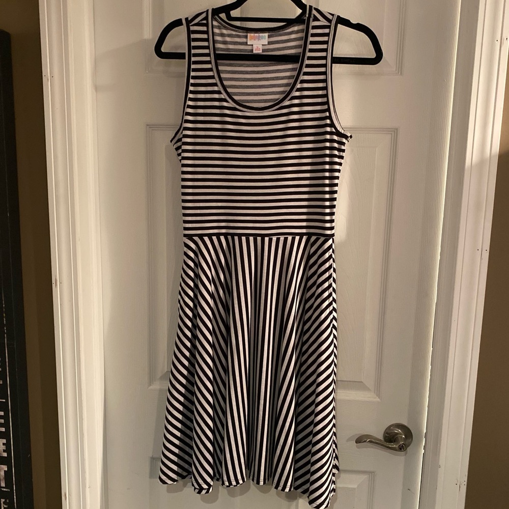 LulaRoe Nicki Dress Size Small Black & Off White Stripe Used Excellent Condition